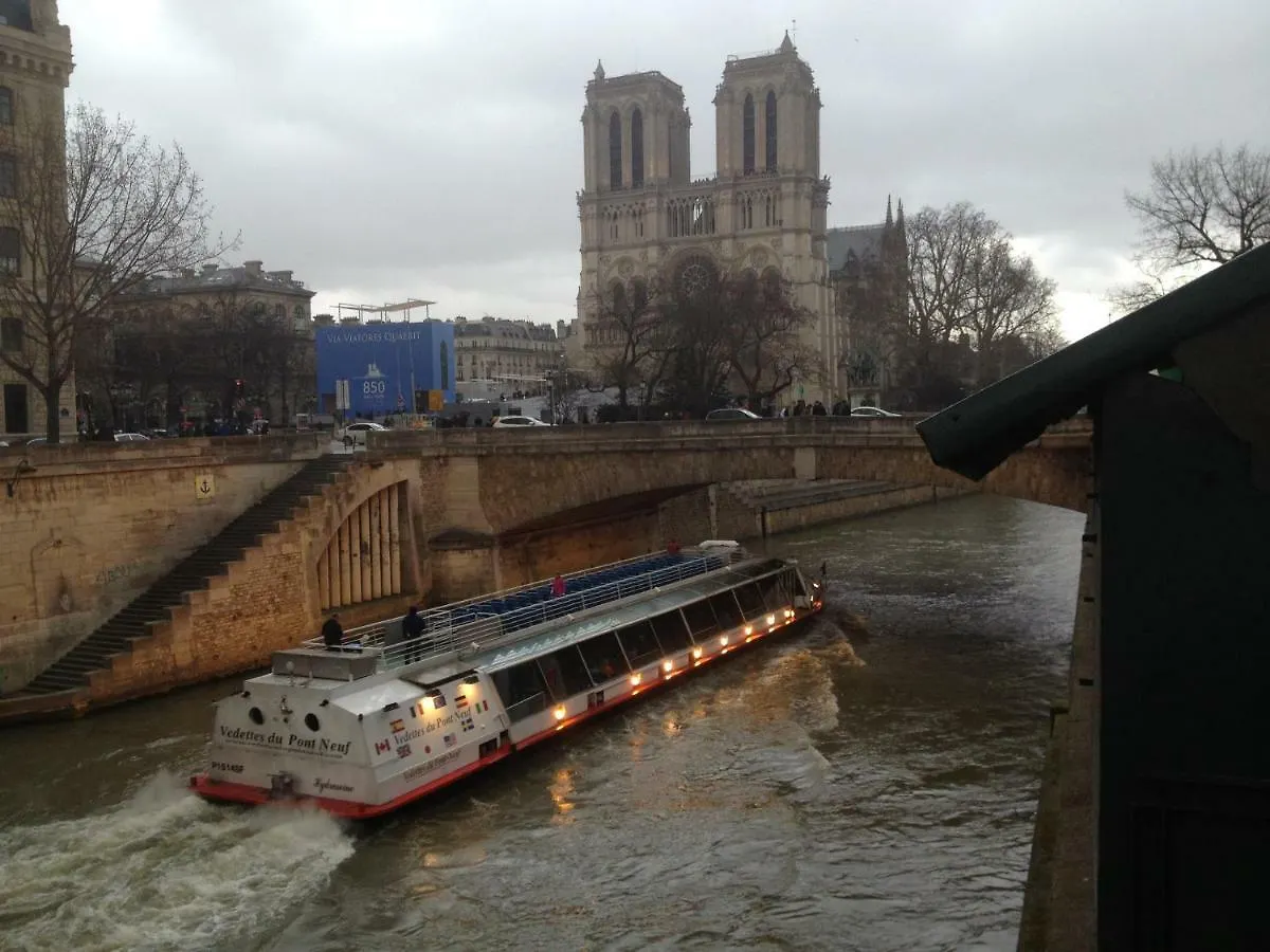 Bernardo 42 Galande Apartment Paris 0*,  France